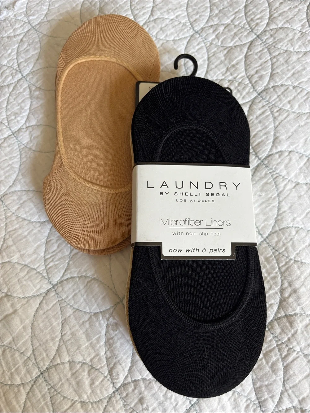 Bundle of Laundry By Shelli Segal No-Show Liner Socks